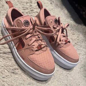 Nike Women's Blush Pink Sneakers